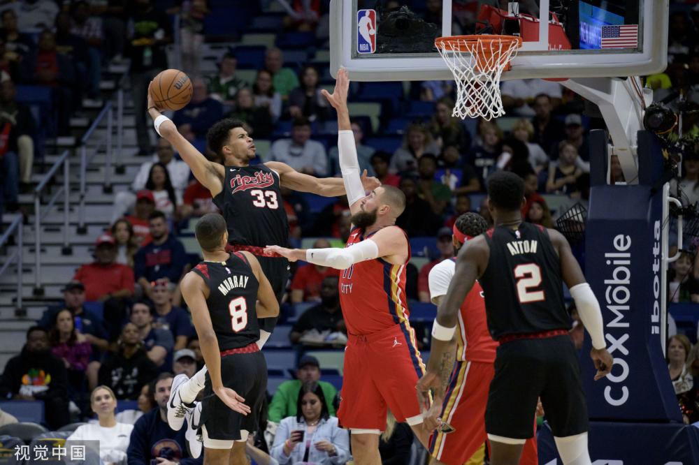 这种背景下 这种背景下